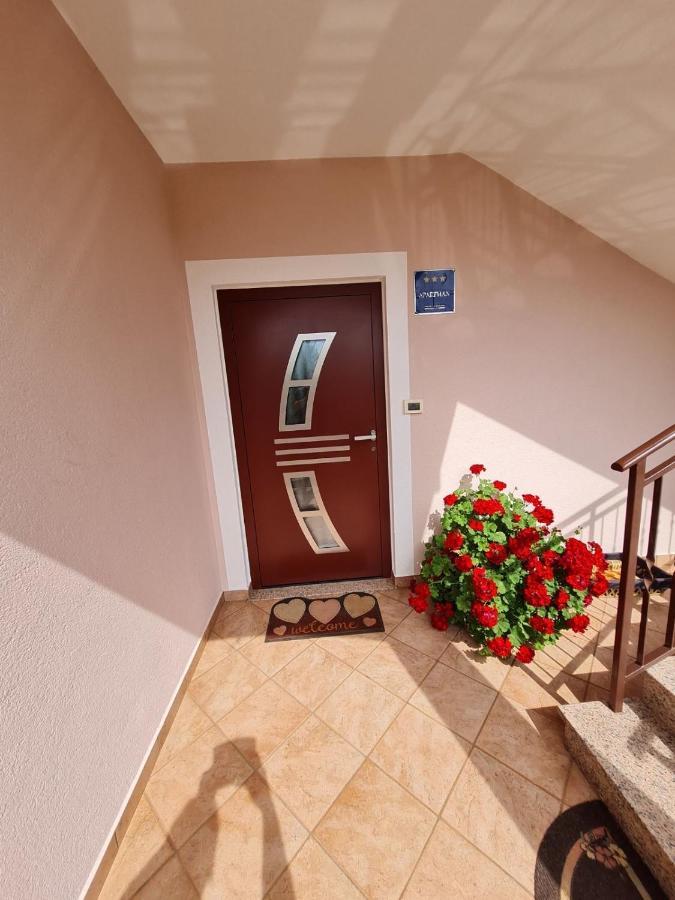 Apartment Ornela Umag Ngoại thất bức ảnh